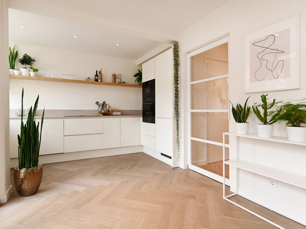 Bussumsestraat 58, 'S-GRAVENHAGE