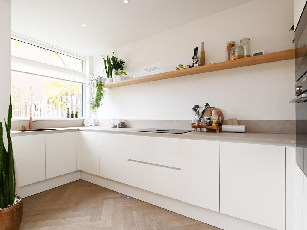 Bussumsestraat 58, 'S-GRAVENHAGE