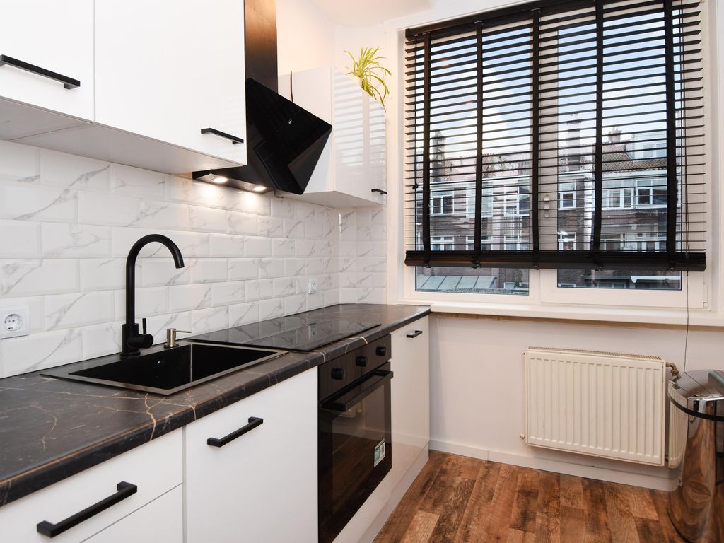 Rederijkerstraat 158, 'S-GRAVENHAGE