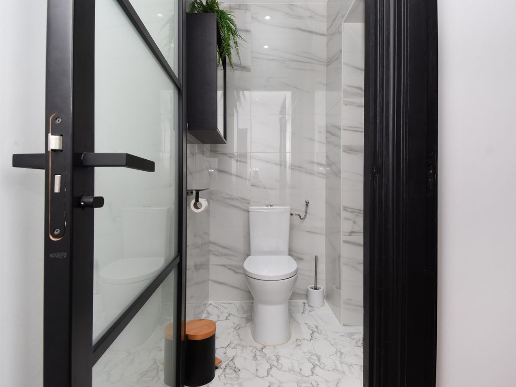 Rederijkerstraat 158, 'S-GRAVENHAGE