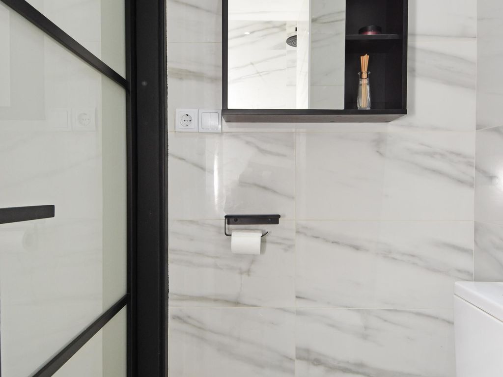 Rederijkerstraat 158, 'S-GRAVENHAGE