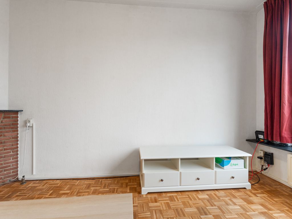 Veenendaalkade 378, 'S-GRAVENHAGE