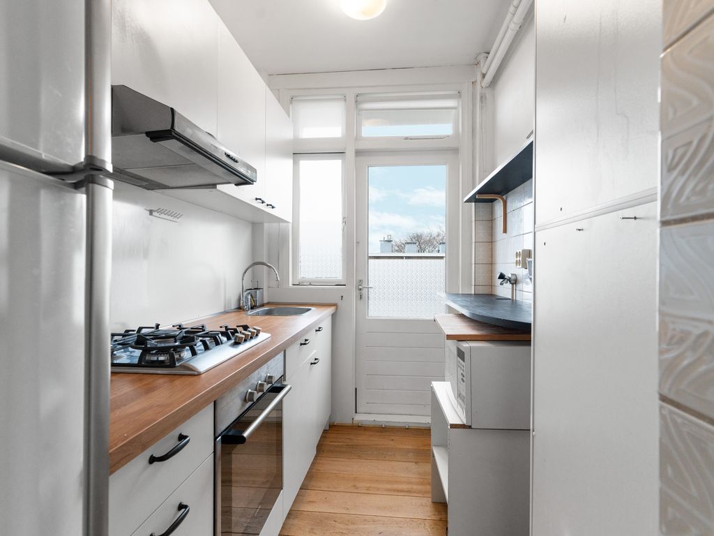 Veenendaalkade 378, 'S-GRAVENHAGE