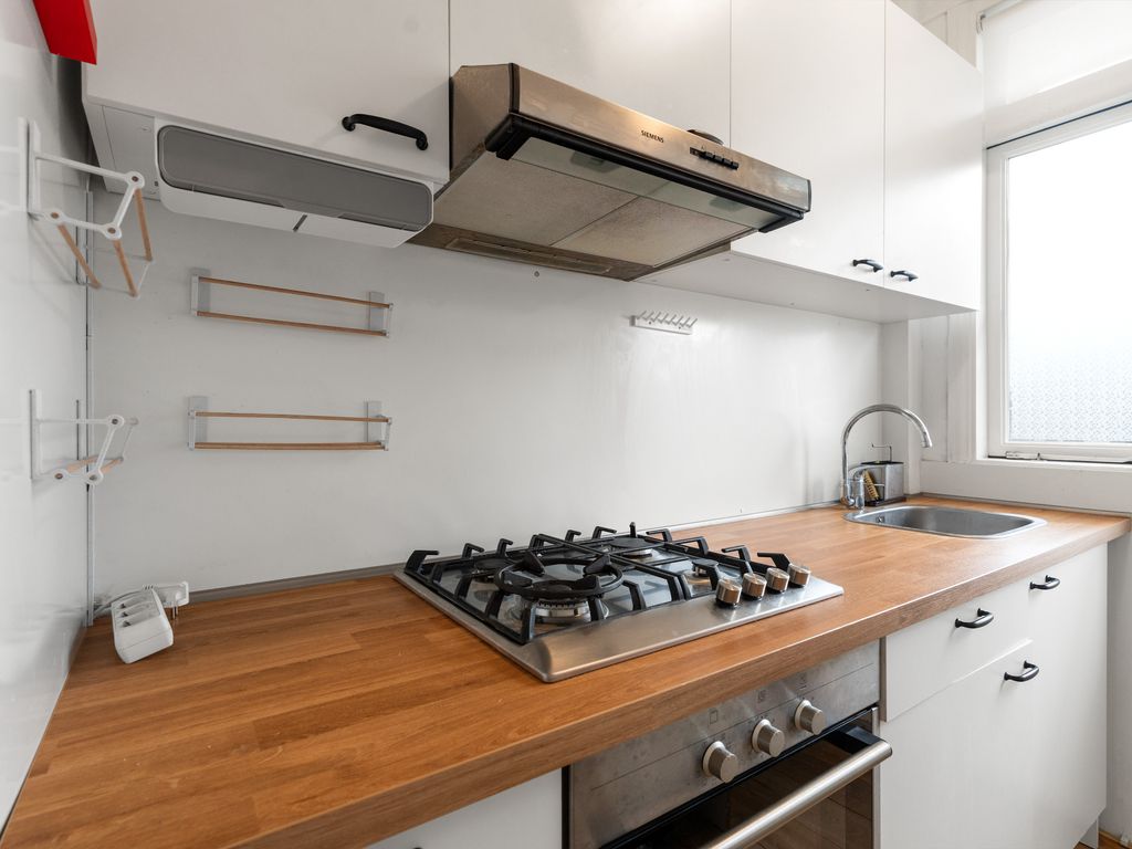 Veenendaalkade 378, 'S-GRAVENHAGE