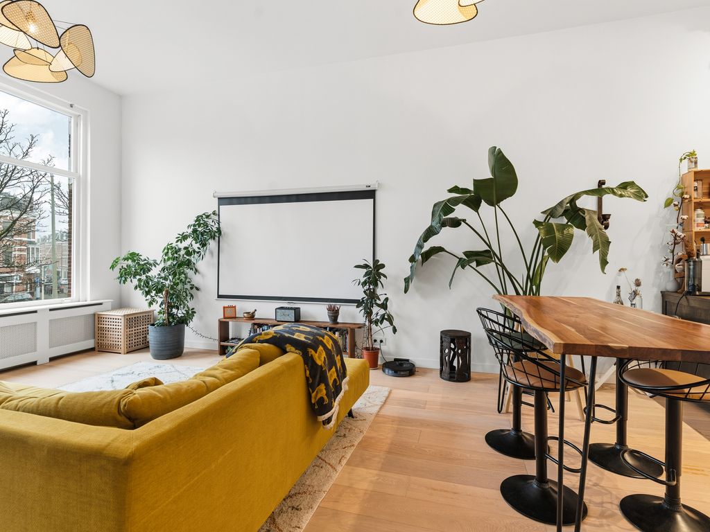 Waldeck Pyrmontkade 880, 'S-GRAVENHAGE