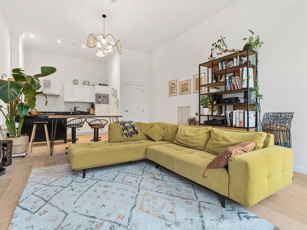 Waldeck Pyrmontkade 880, 'S-GRAVENHAGE