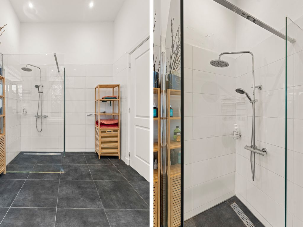 Waldeck Pyrmontkade 880, 'S-GRAVENHAGE