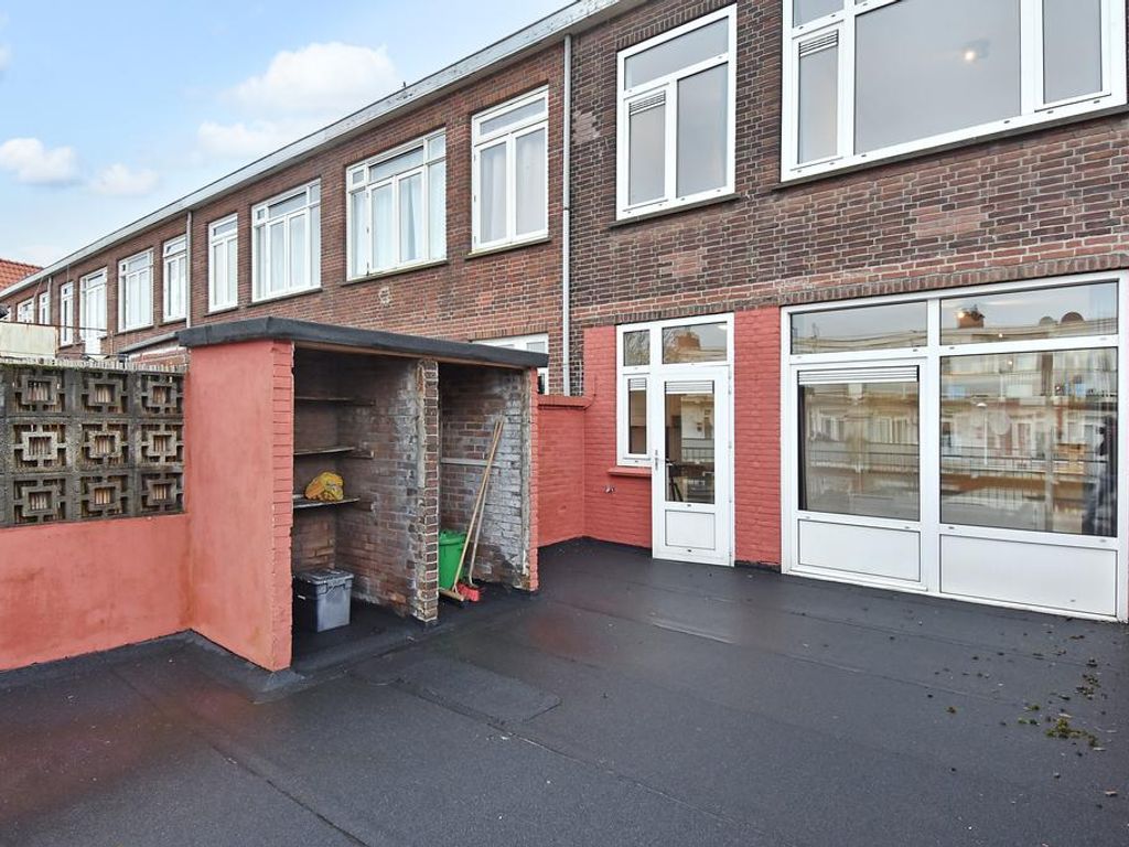 Marktweg 219, 'S-GRAVENHAGE