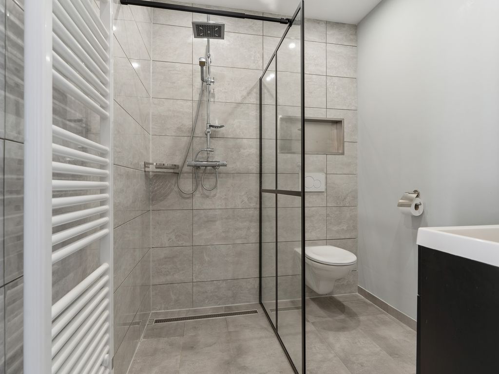 Van Loostraat 115, 'S-GRAVENHAGE