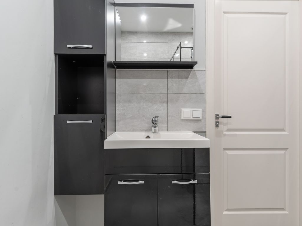 Van Loostraat 115, 'S-GRAVENHAGE