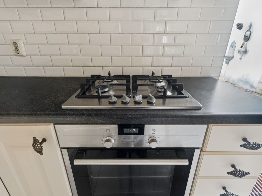 Nunspeetlaan 141, 'S-GRAVENHAGE