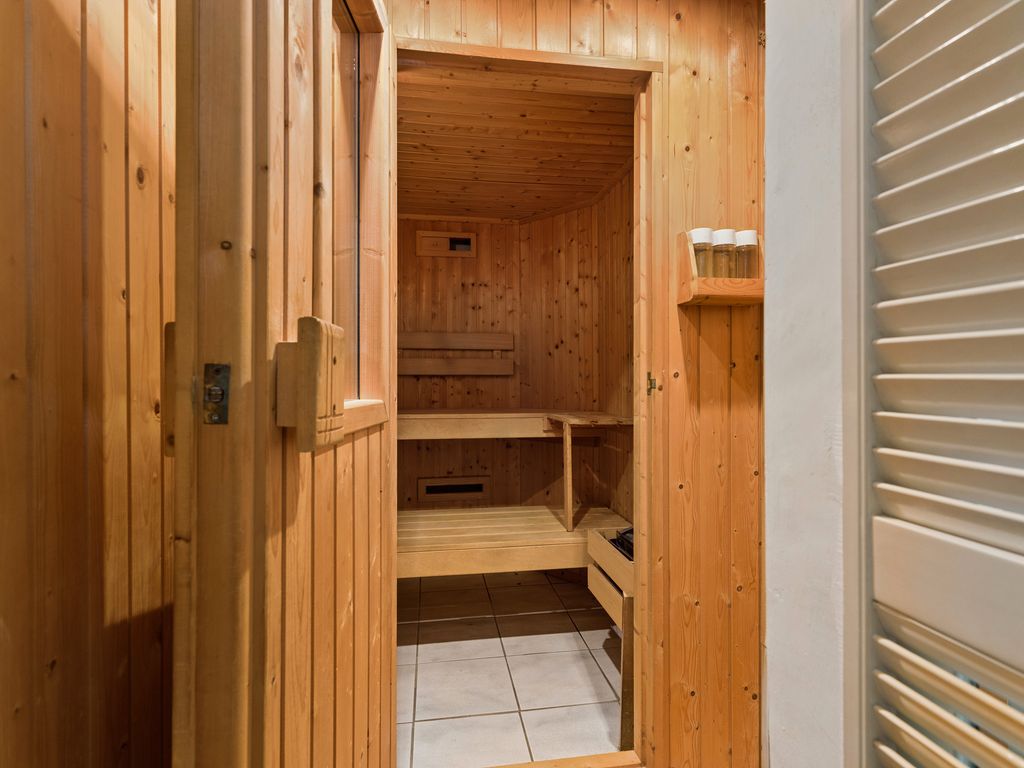 Nunspeetlaan 141, 'S-GRAVENHAGE