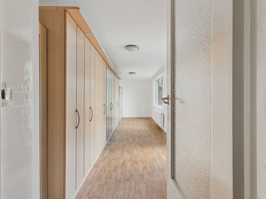 Nunspeetlaan 141, 'S-GRAVENHAGE