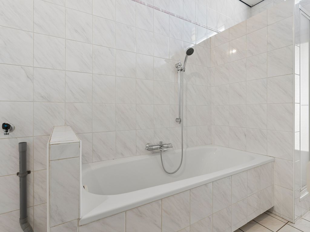 Nunspeetlaan 141, 'S-GRAVENHAGE