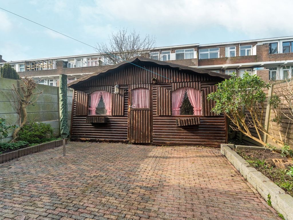 Nunspeetlaan 141, 'S-GRAVENHAGE