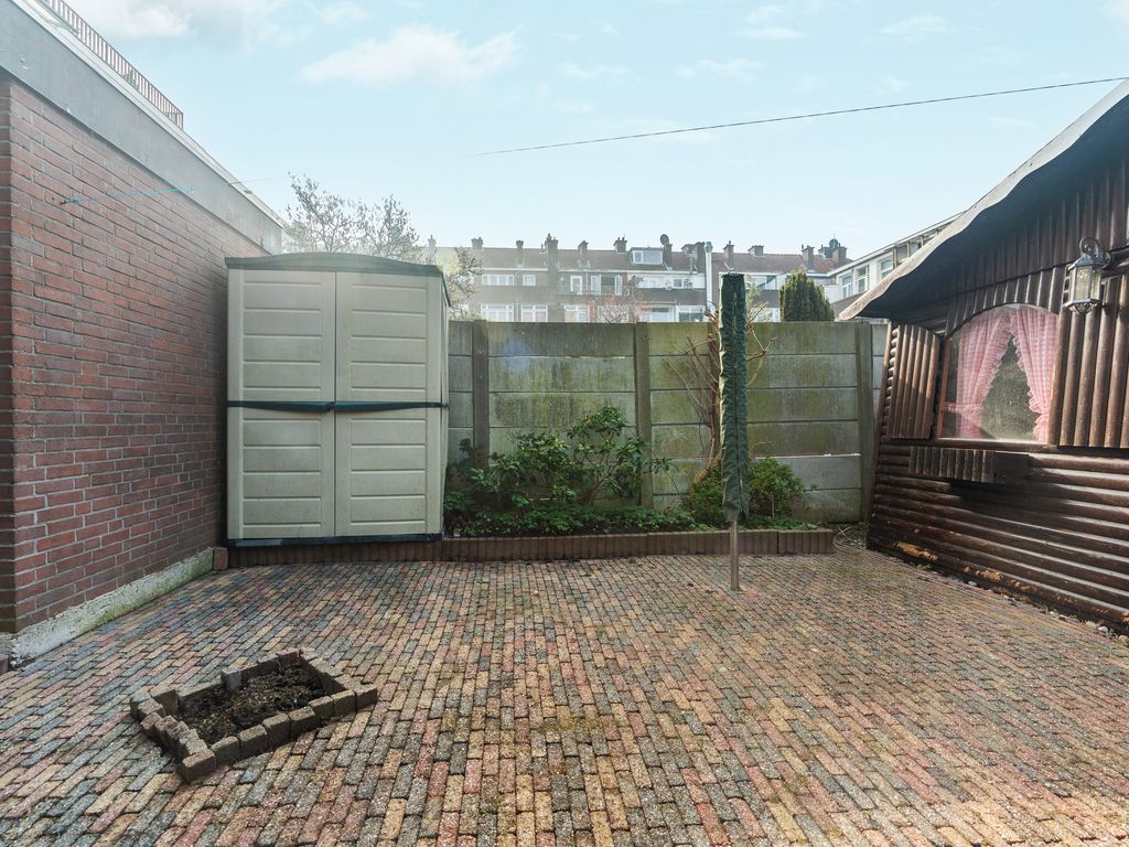 Nunspeetlaan 141, 'S-GRAVENHAGE