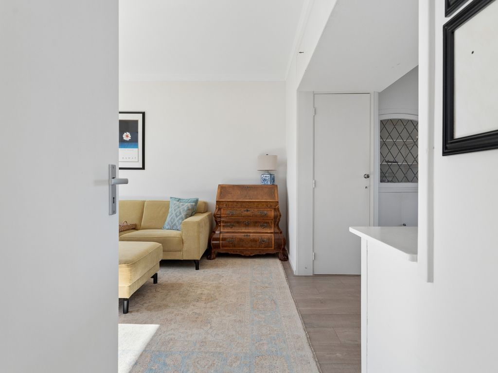 Balsemienlaan 230, 'S-GRAVENHAGE