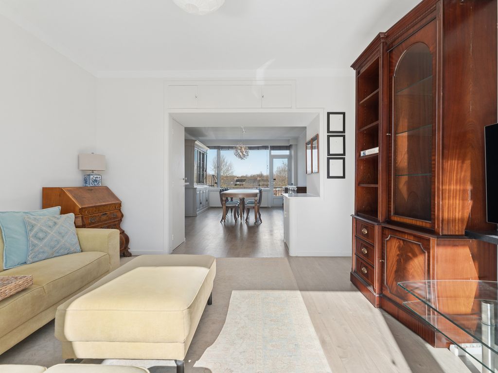 Balsemienlaan 230, 'S-GRAVENHAGE