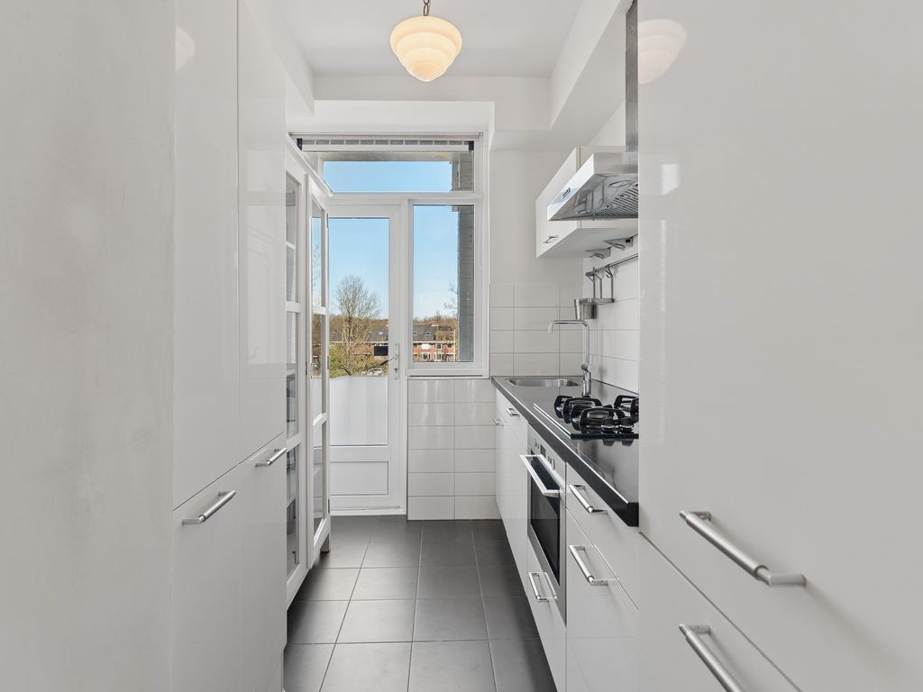 Balsemienlaan 230, 'S-GRAVENHAGE