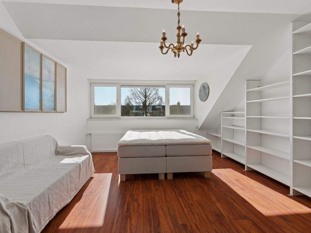 Balsemienlaan 230, 'S-GRAVENHAGE