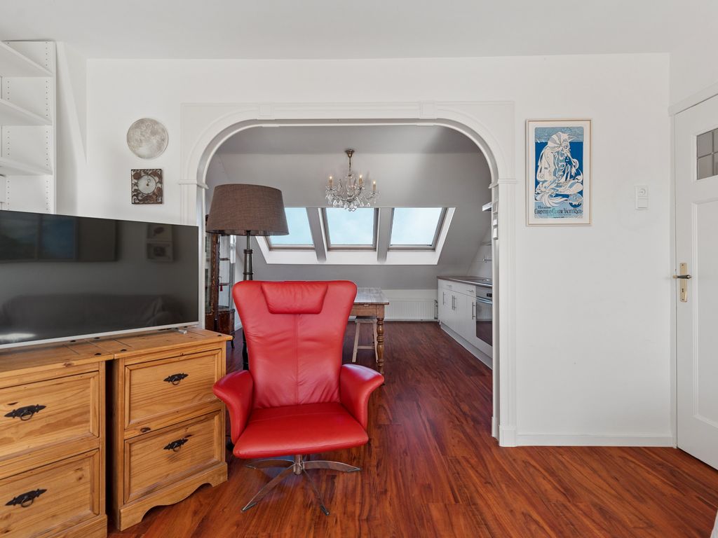 Balsemienlaan 230, 'S-GRAVENHAGE