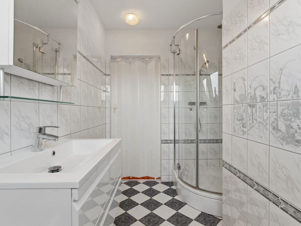 Balsemienlaan 230, 'S-GRAVENHAGE