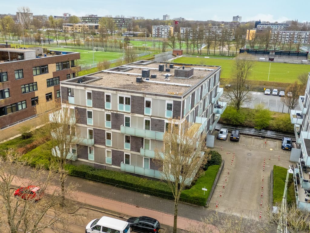 Dedemsvaartweg 503, 'S-GRAVENHAGE