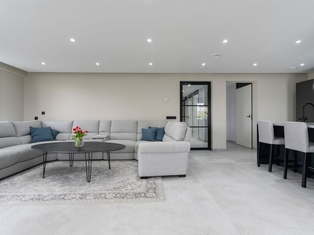 Dedemsvaartweg 503, 'S-GRAVENHAGE