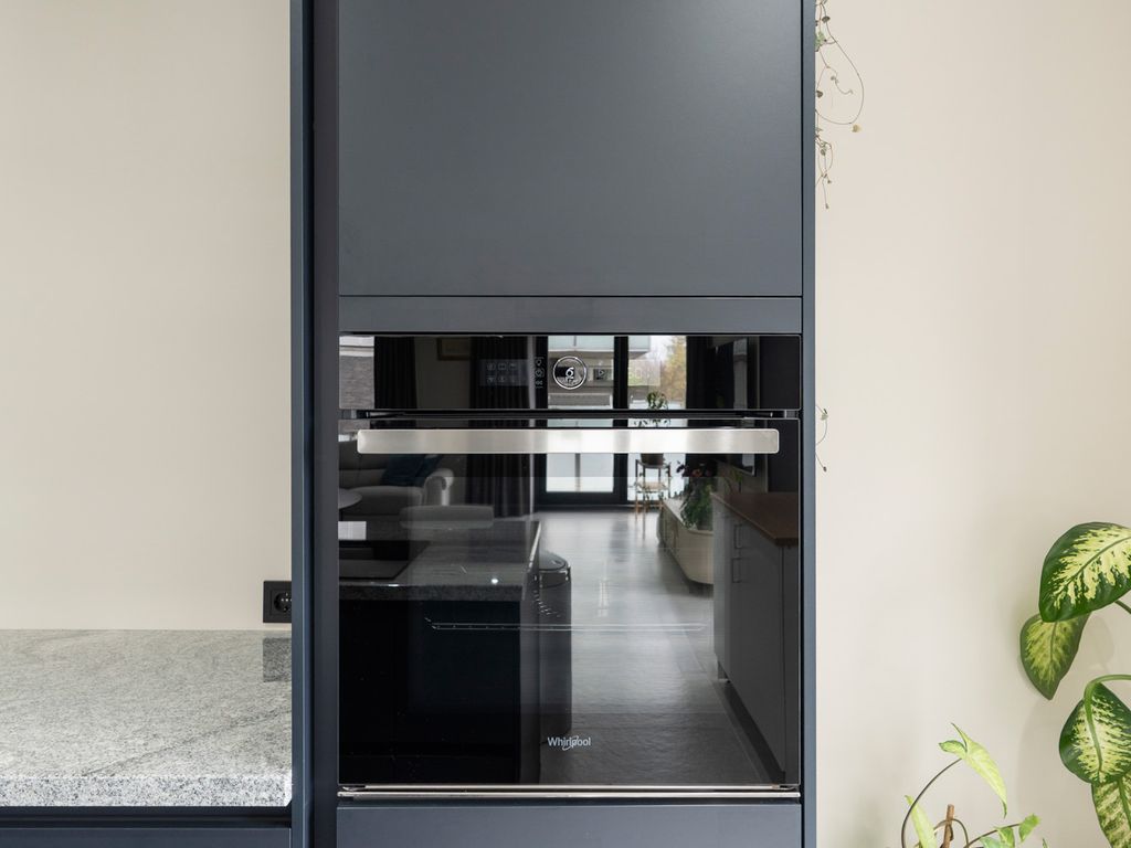 Dedemsvaartweg 503, 'S-GRAVENHAGE