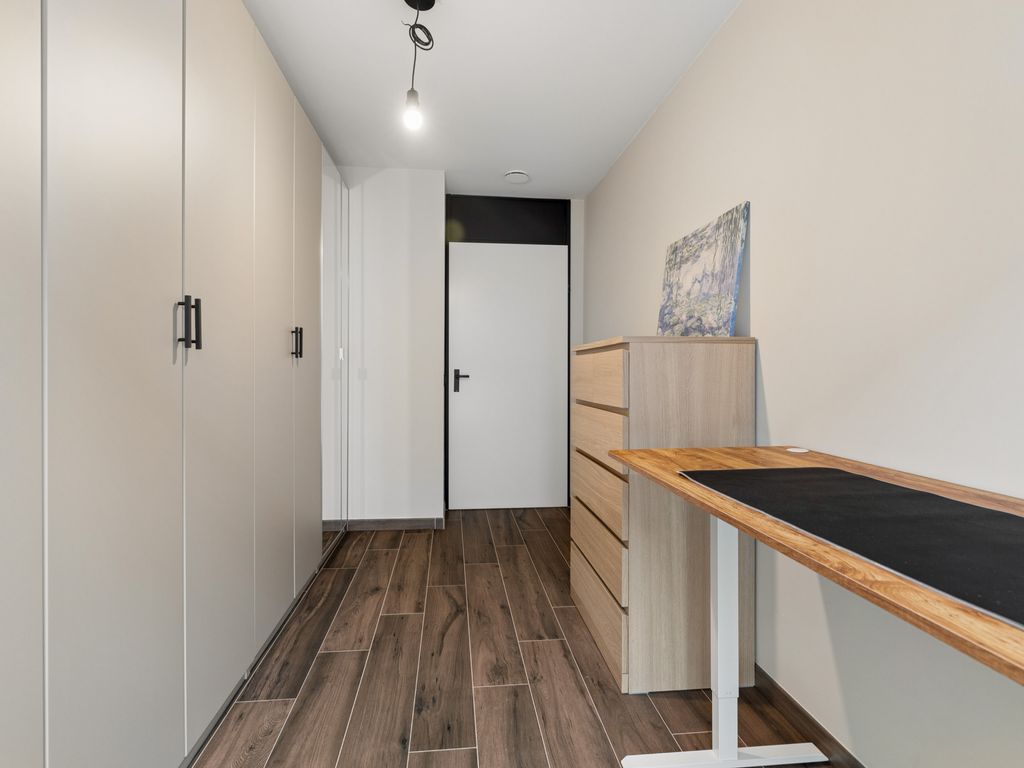 Dedemsvaartweg 503, 'S-GRAVENHAGE