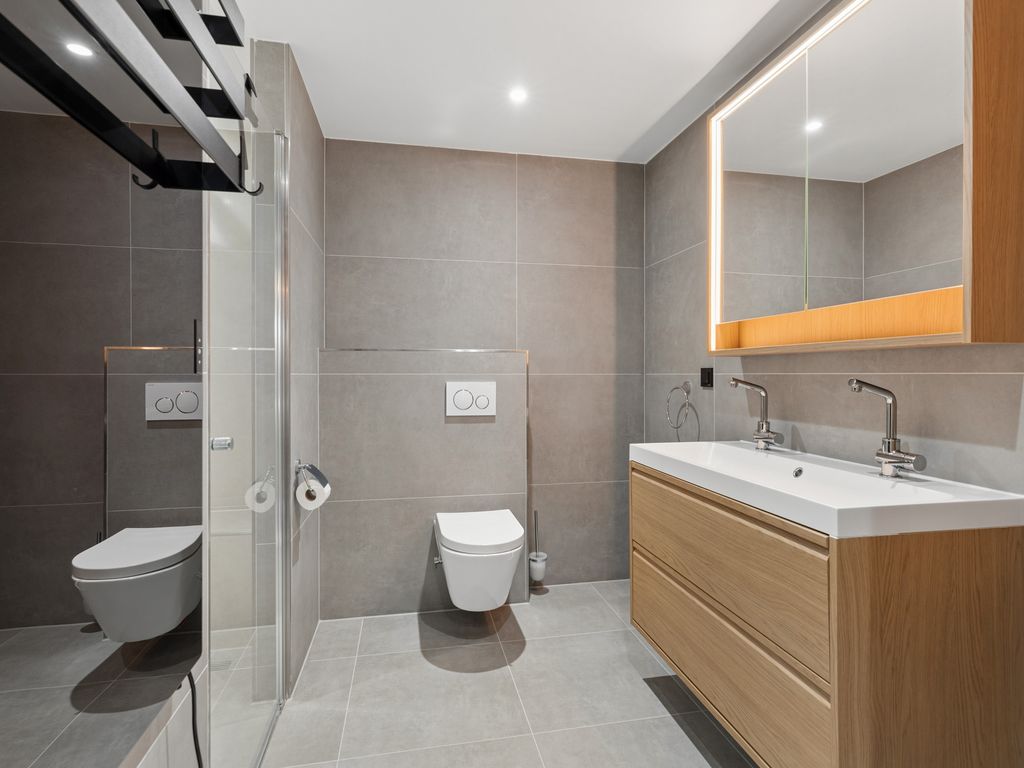 Dedemsvaartweg 503, 'S-GRAVENHAGE