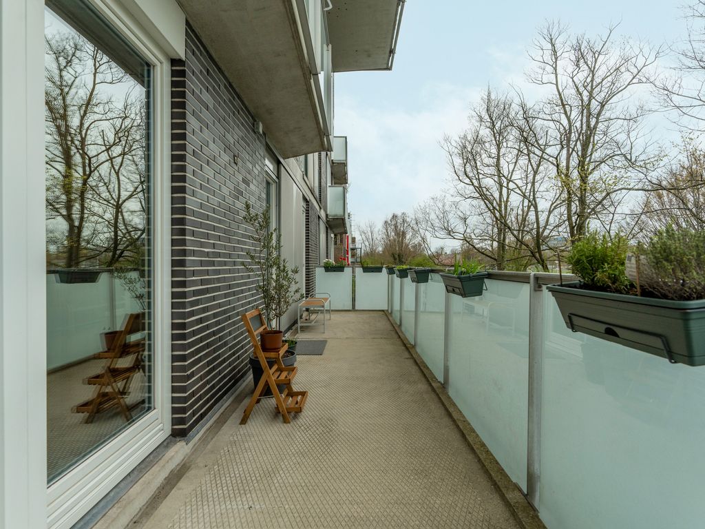 Dedemsvaartweg 503, 'S-GRAVENHAGE