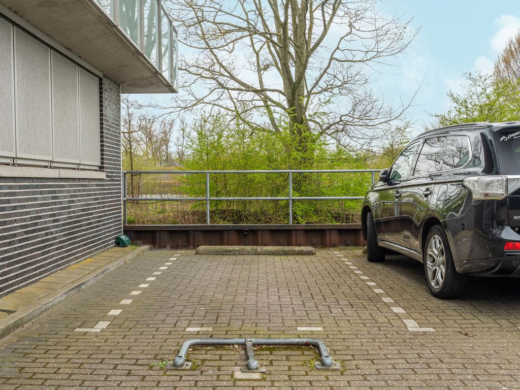 Dedemsvaartweg 503, 'S-GRAVENHAGE