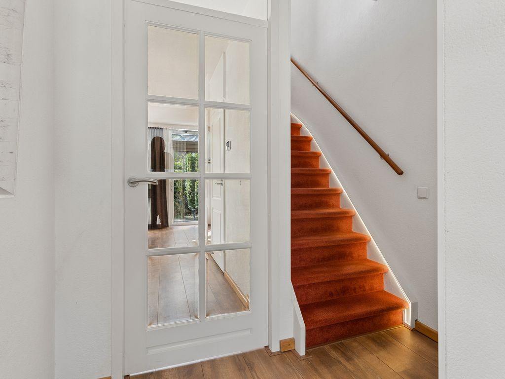 J.C. van der Lansstraat 33, 'S-GRAVENHAGE