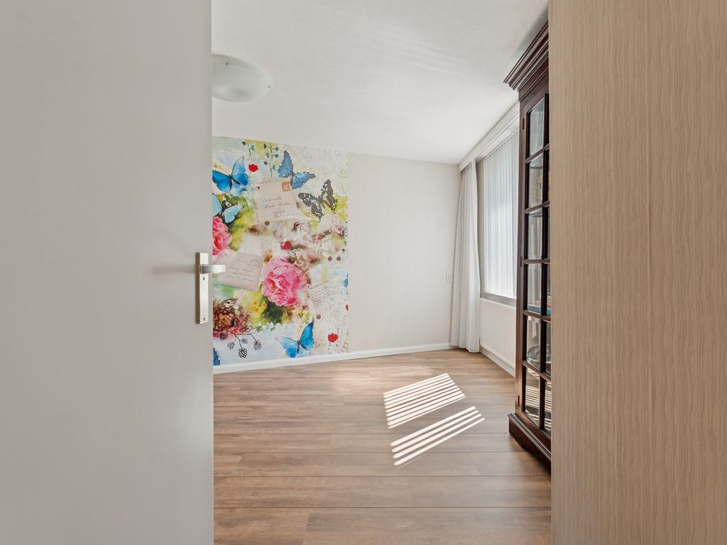 J.C. van der Lansstraat 33, 'S-GRAVENHAGE