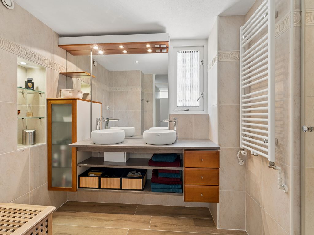 J.C. van der Lansstraat 33, 'S-GRAVENHAGE