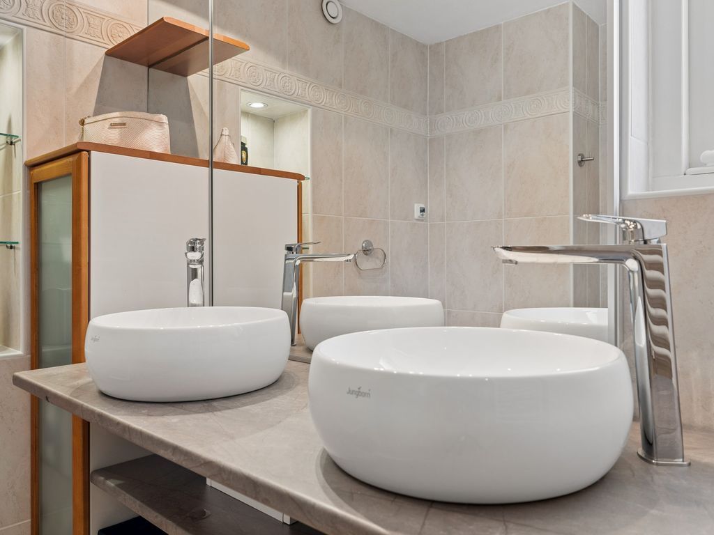 J.C. van der Lansstraat 33, 'S-GRAVENHAGE