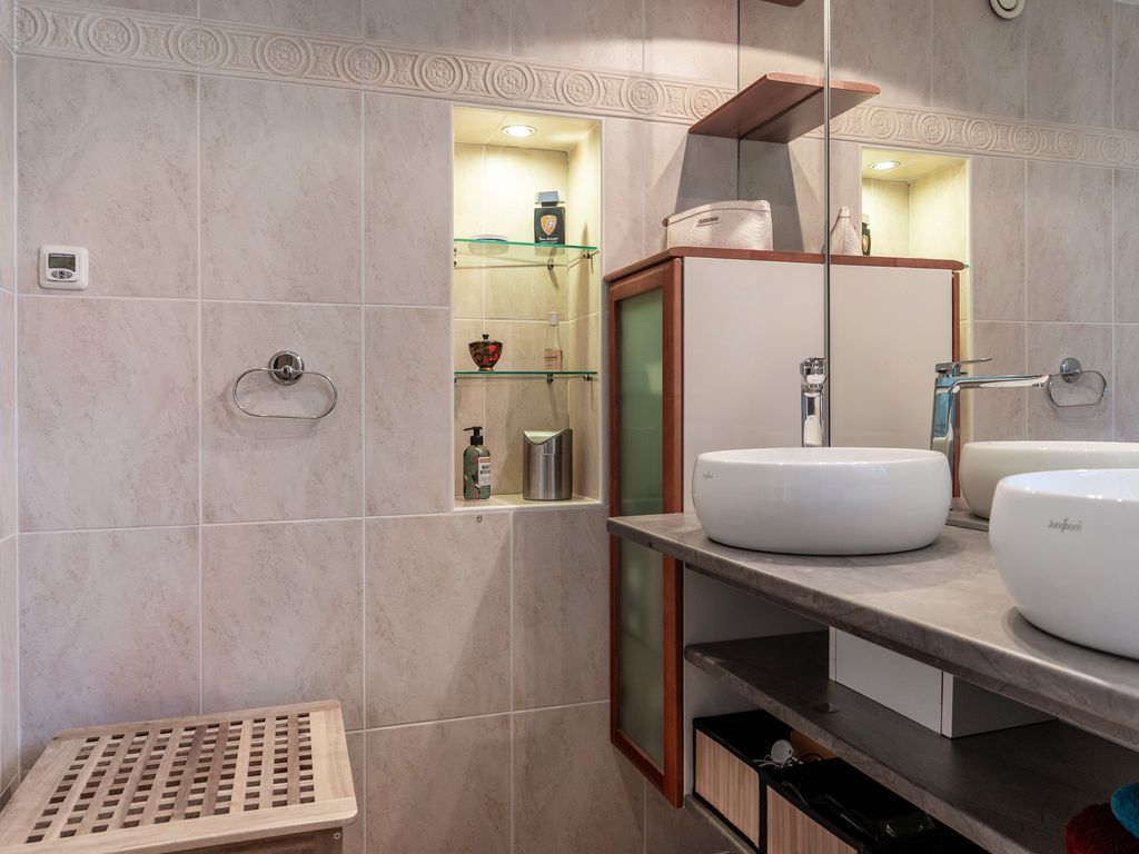 J.C. van der Lansstraat 33, 'S-GRAVENHAGE