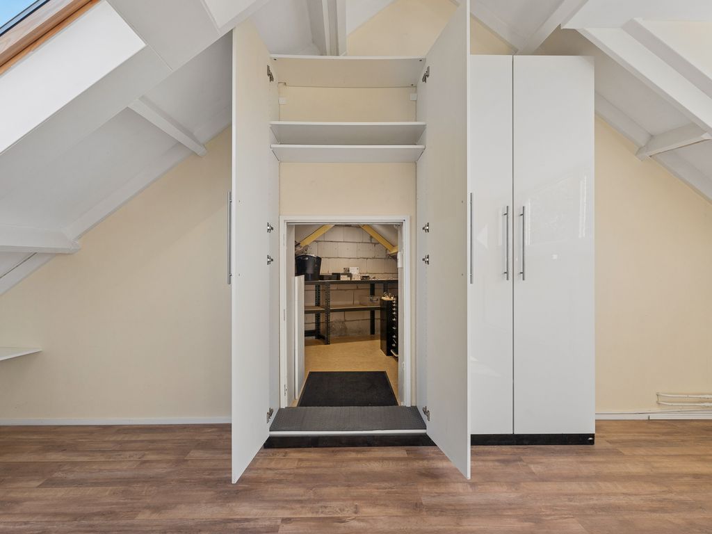 J.C. van der Lansstraat 33, 'S-GRAVENHAGE