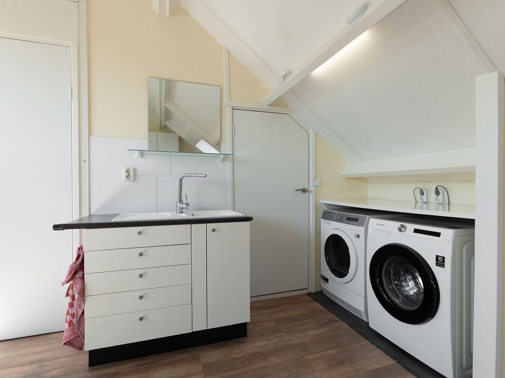 J.C. van der Lansstraat 33, 'S-GRAVENHAGE