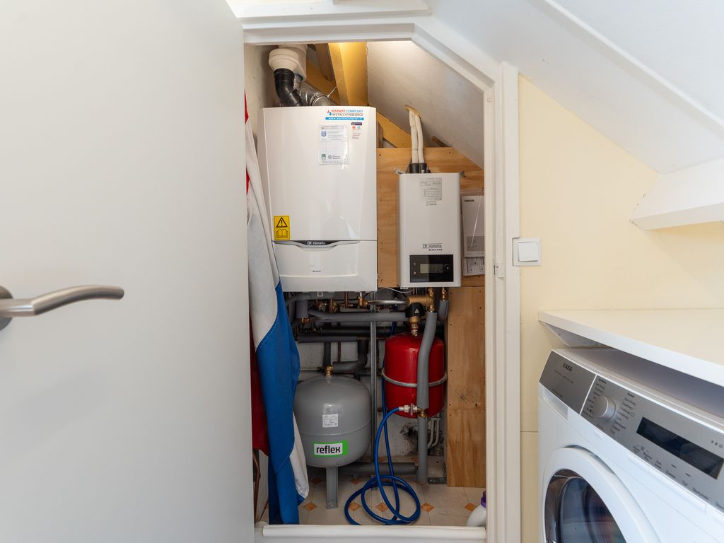 J.C. van der Lansstraat 33, 'S-GRAVENHAGE