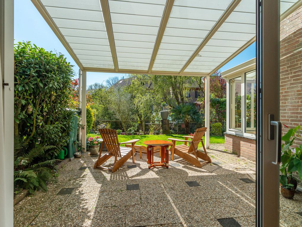 J.C. van der Lansstraat 33, 'S-GRAVENHAGE