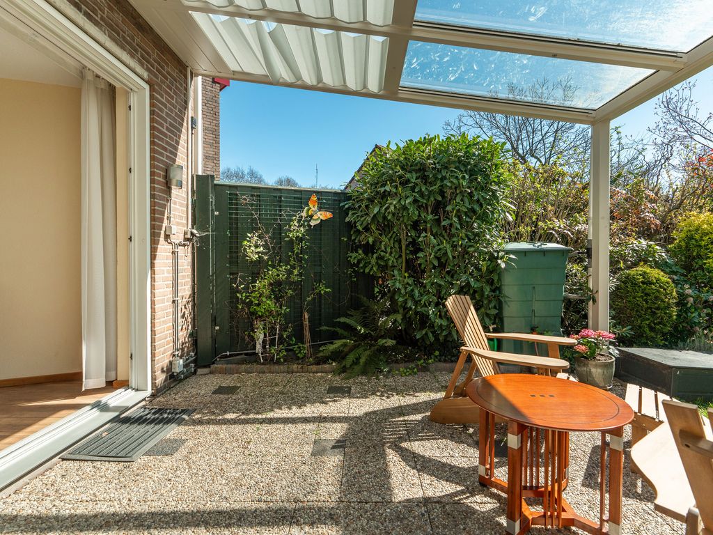 J.C. van der Lansstraat 33, 'S-GRAVENHAGE