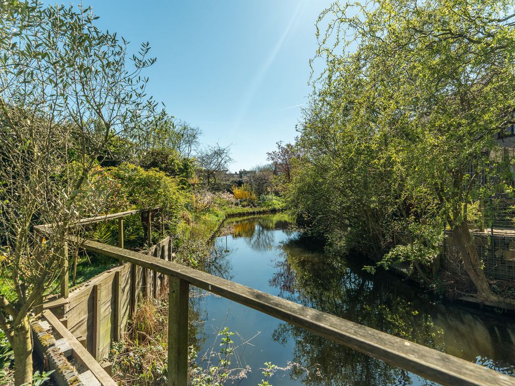 J.C. van der Lansstraat 33, 'S-GRAVENHAGE