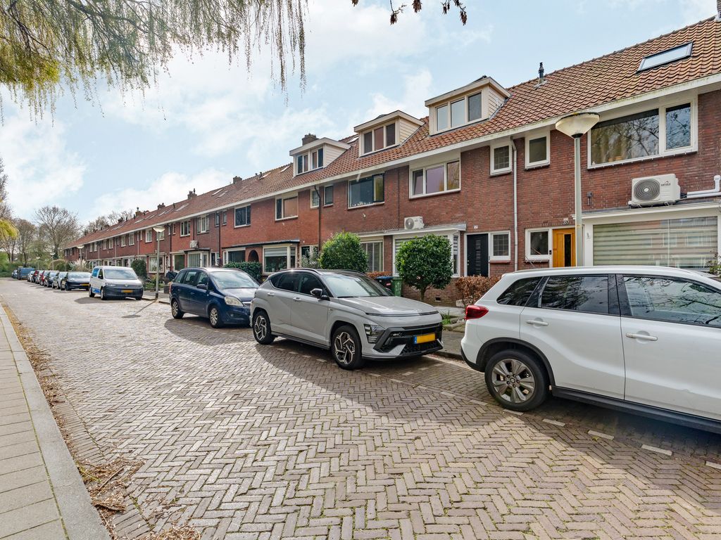Surinamesingel 37, VLAARDINGEN