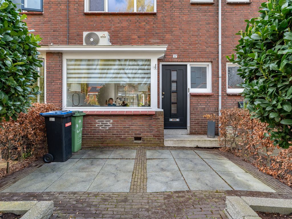 Surinamesingel 37, VLAARDINGEN