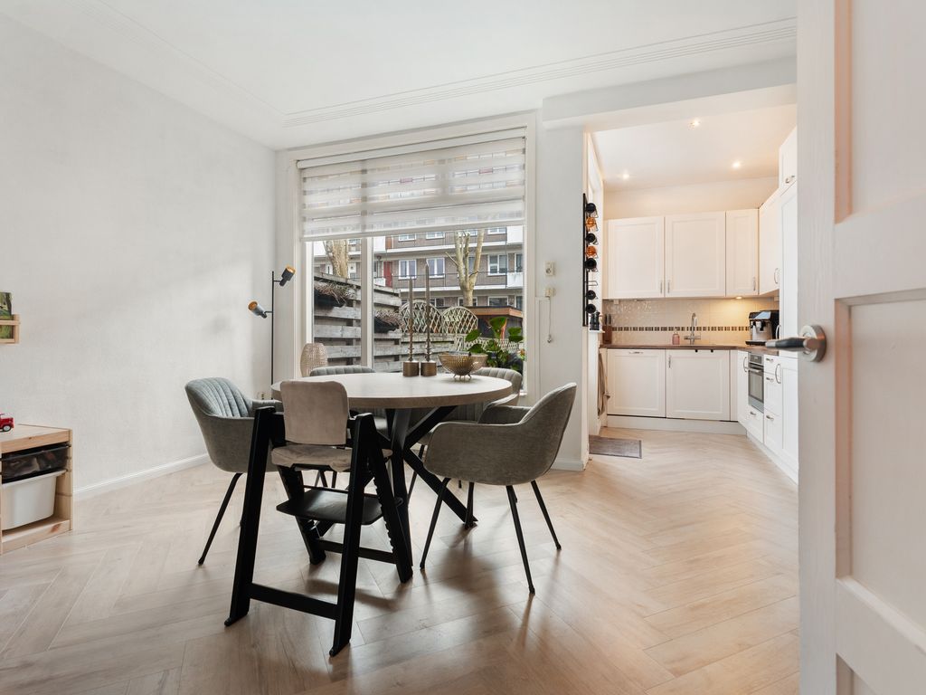 Surinamesingel 37, VLAARDINGEN