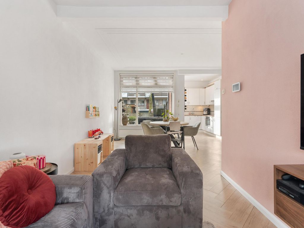 Surinamesingel 37, VLAARDINGEN