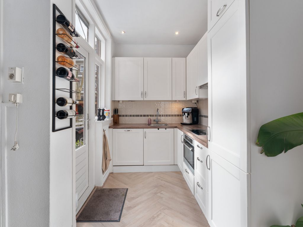 Surinamesingel 37, VLAARDINGEN