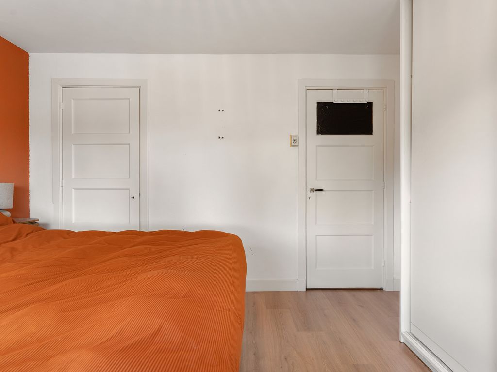 Surinamesingel 37, VLAARDINGEN